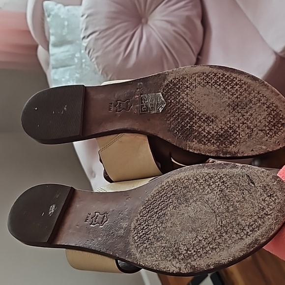 Paths Disc Sandals - Picture 2 of 3